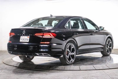 2022 Volkswagen Passat 2.0T R-Line