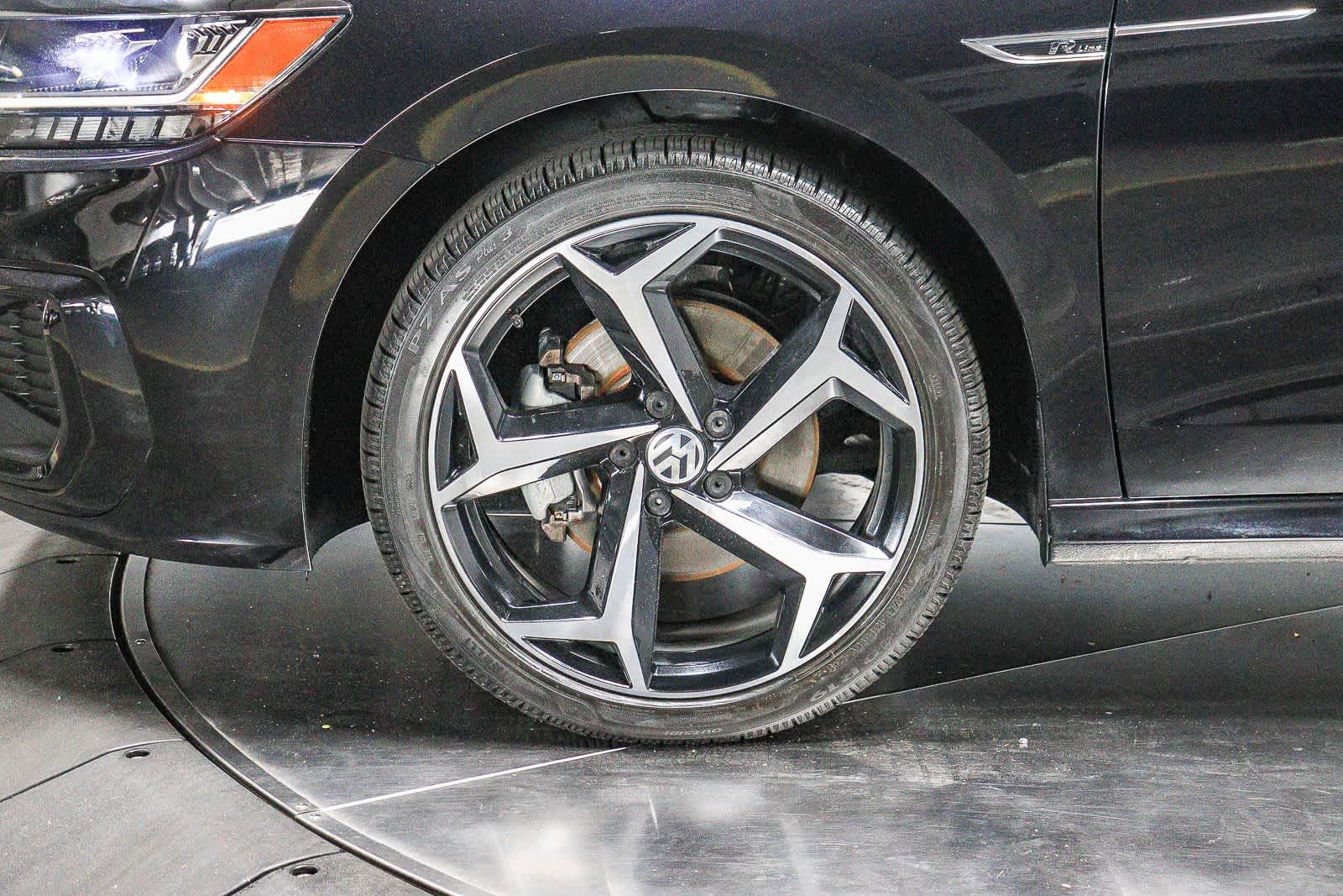 2022 Volkswagen Passat 2.0T R-Line