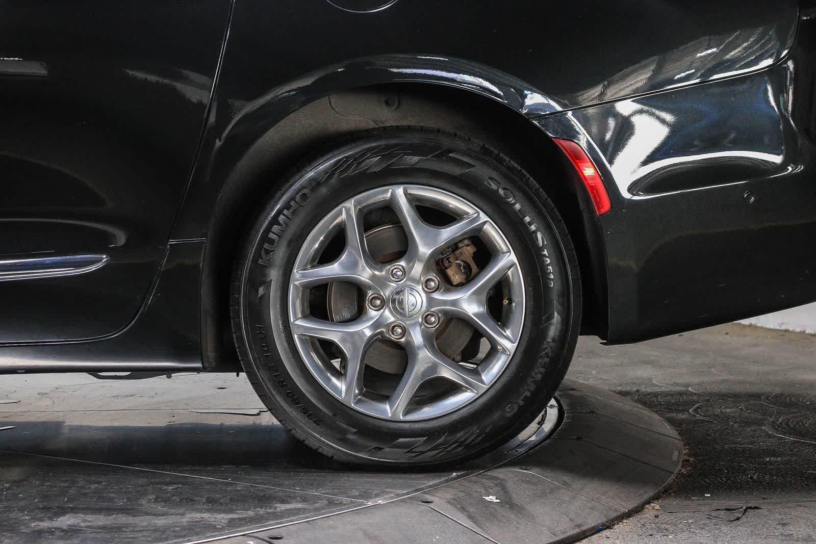 2019 Chrysler Pacifica Limited