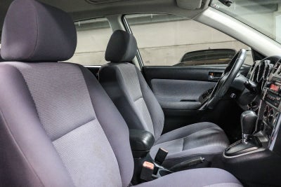 2005 Toyota Matrix XR