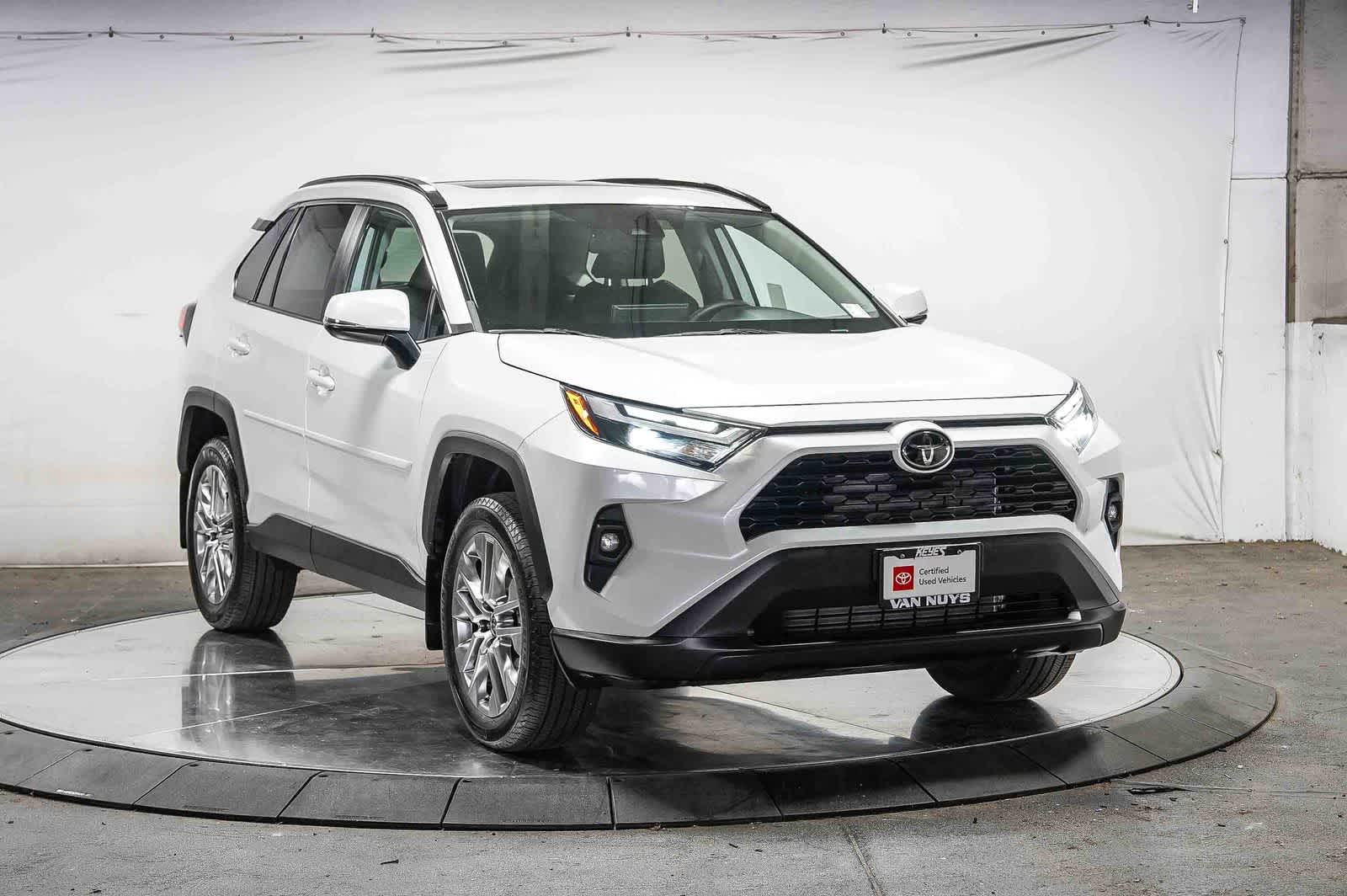 2024 Toyota RAV4 XLE Premium