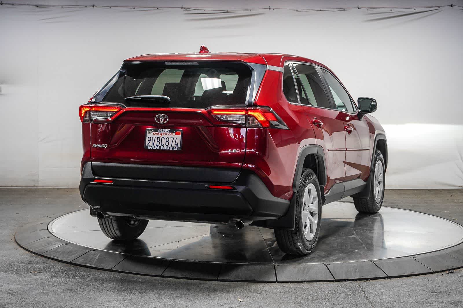 2023 Toyota RAV4 LE