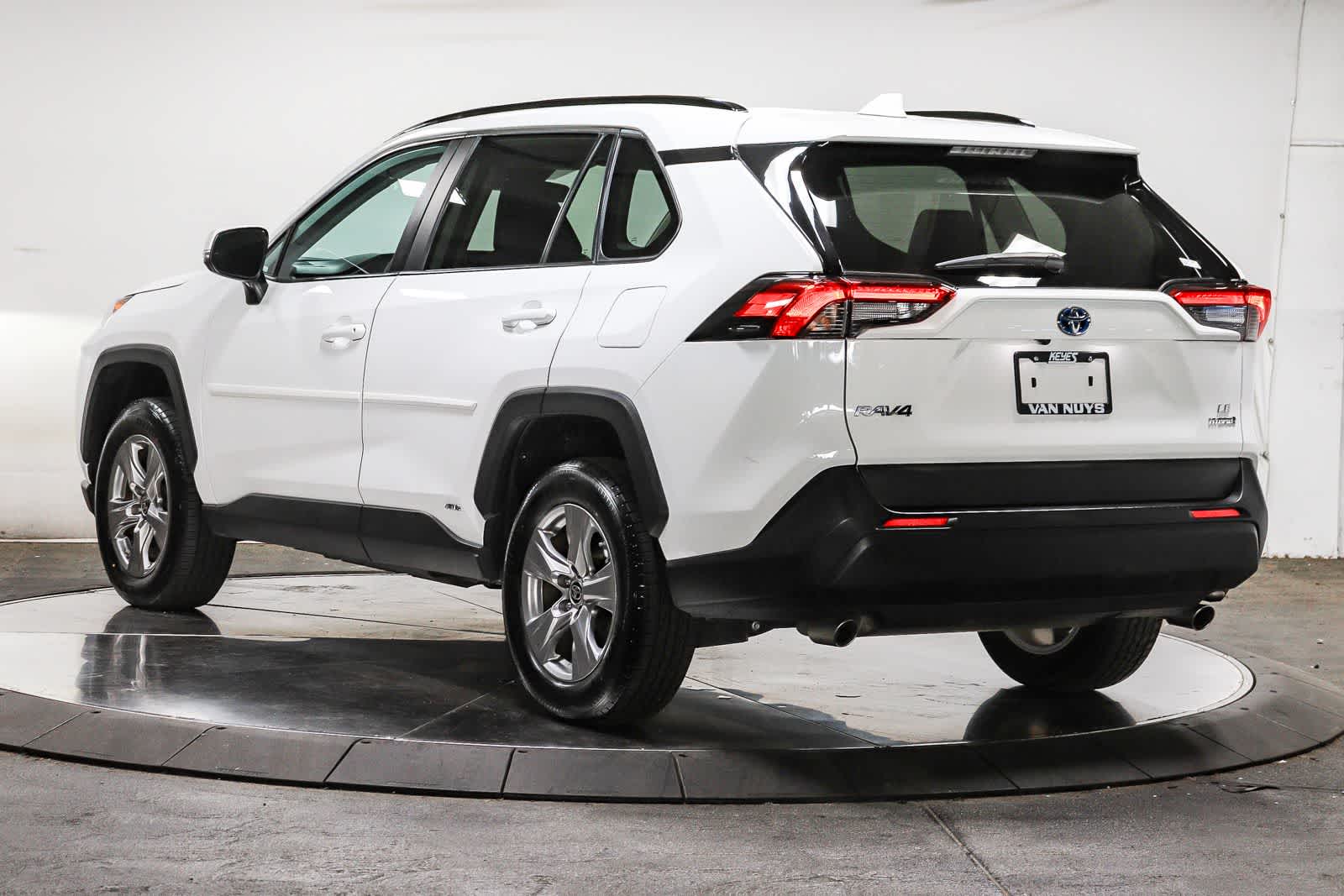 2024 Toyota RAV4 Hybrid LE