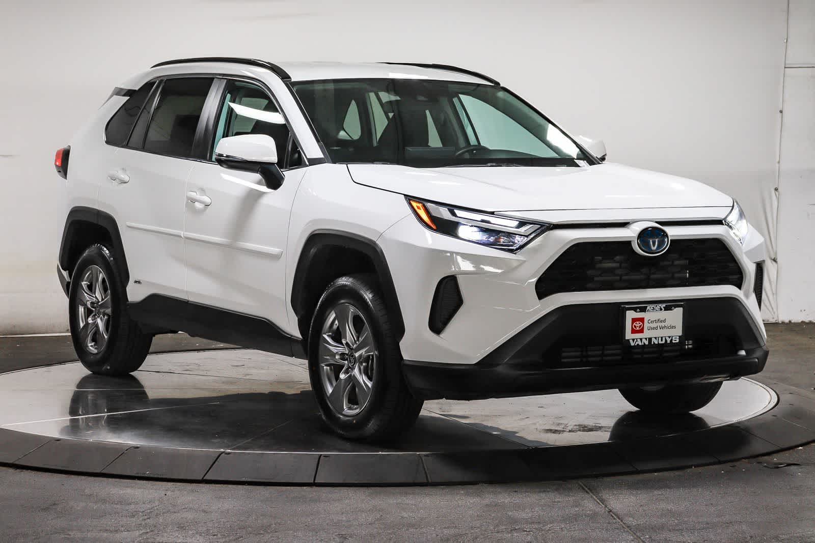 2024 Toyota RAV4 Hybrid LE
