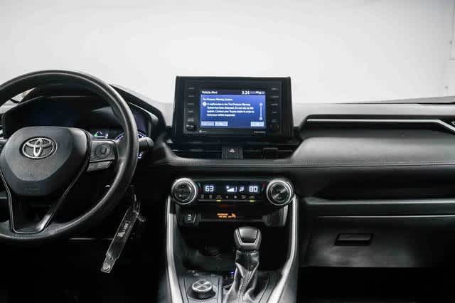 2020 Toyota RAV4 Hybrid LE