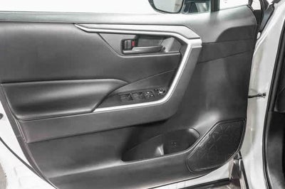 2020 Toyota RAV4 Hybrid LE