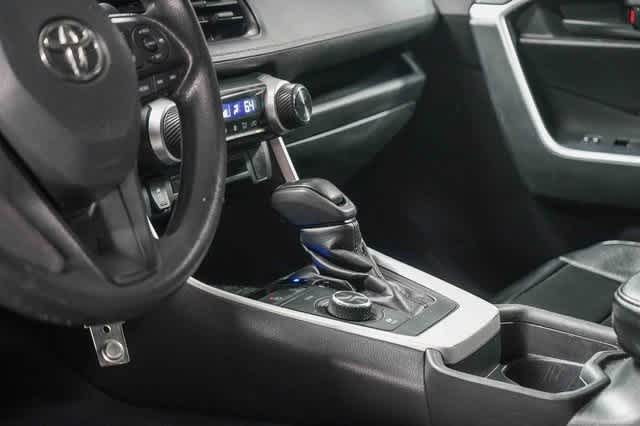 2020 Toyota RAV4 Hybrid LE