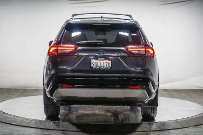 2023 Toyota RAV4 Hybrid SE