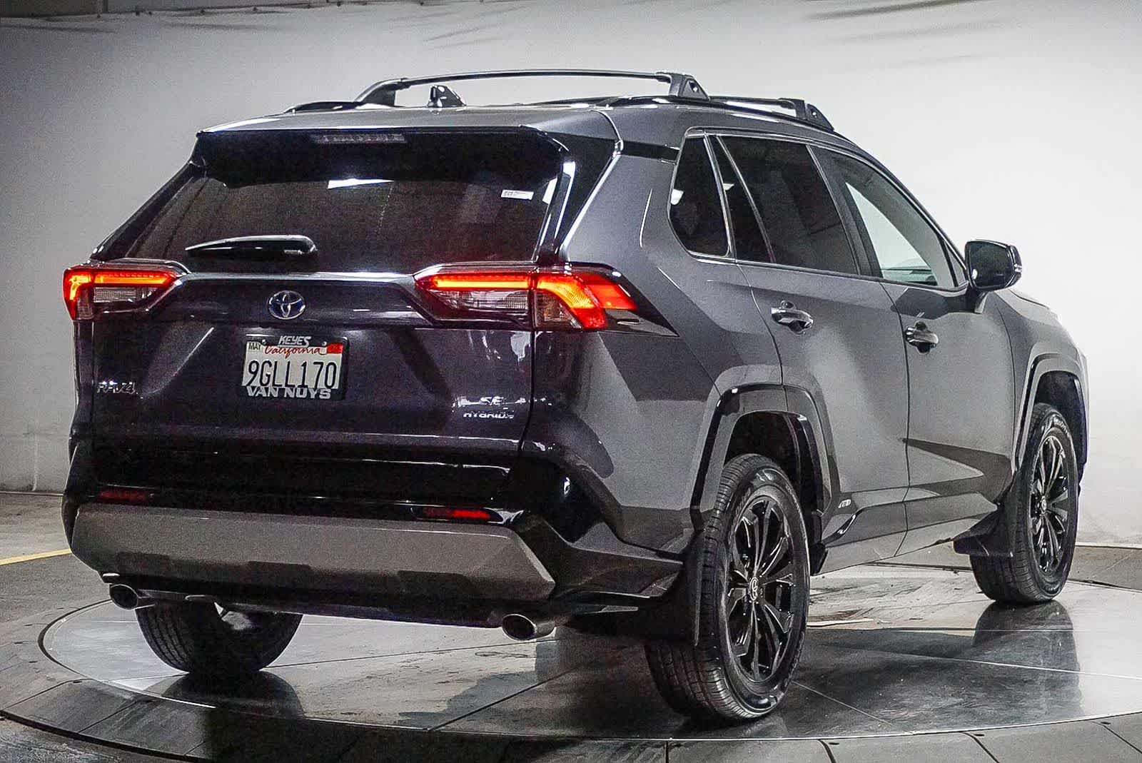 2023 Toyota RAV4 Hybrid SE
