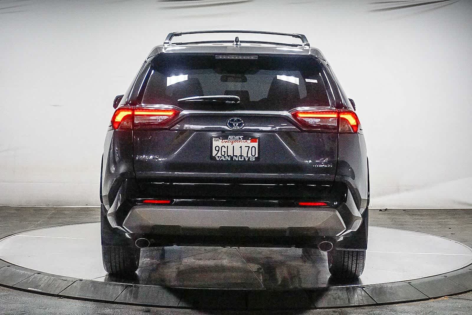 2023 Toyota RAV4 Hybrid SE