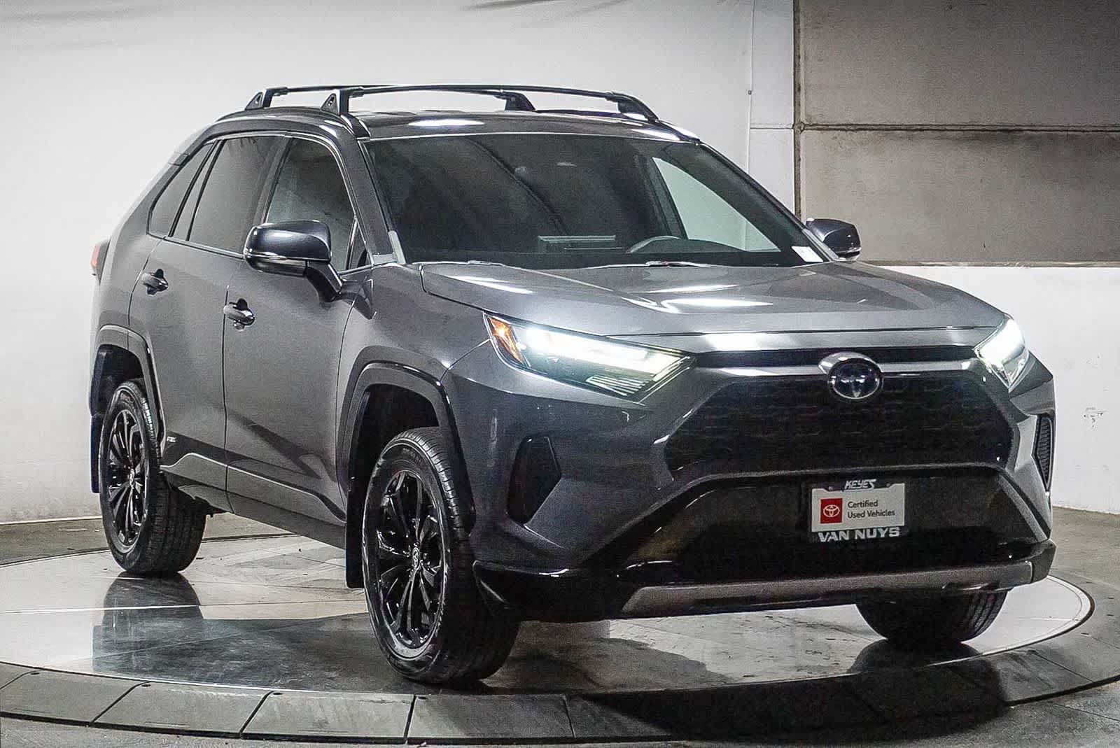 2023 Toyota RAV4 Hybrid SE