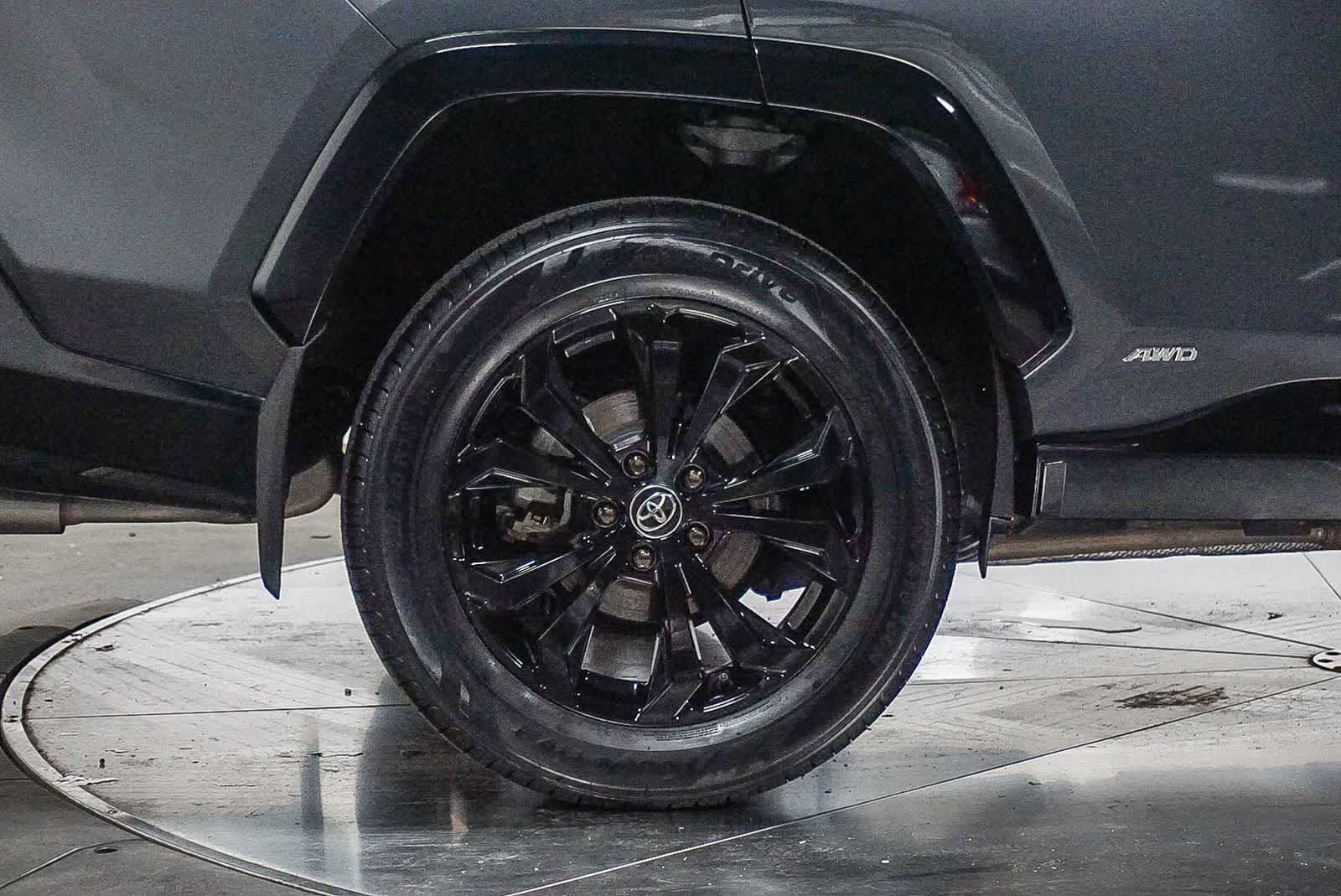 2023 Toyota RAV4 Hybrid SE