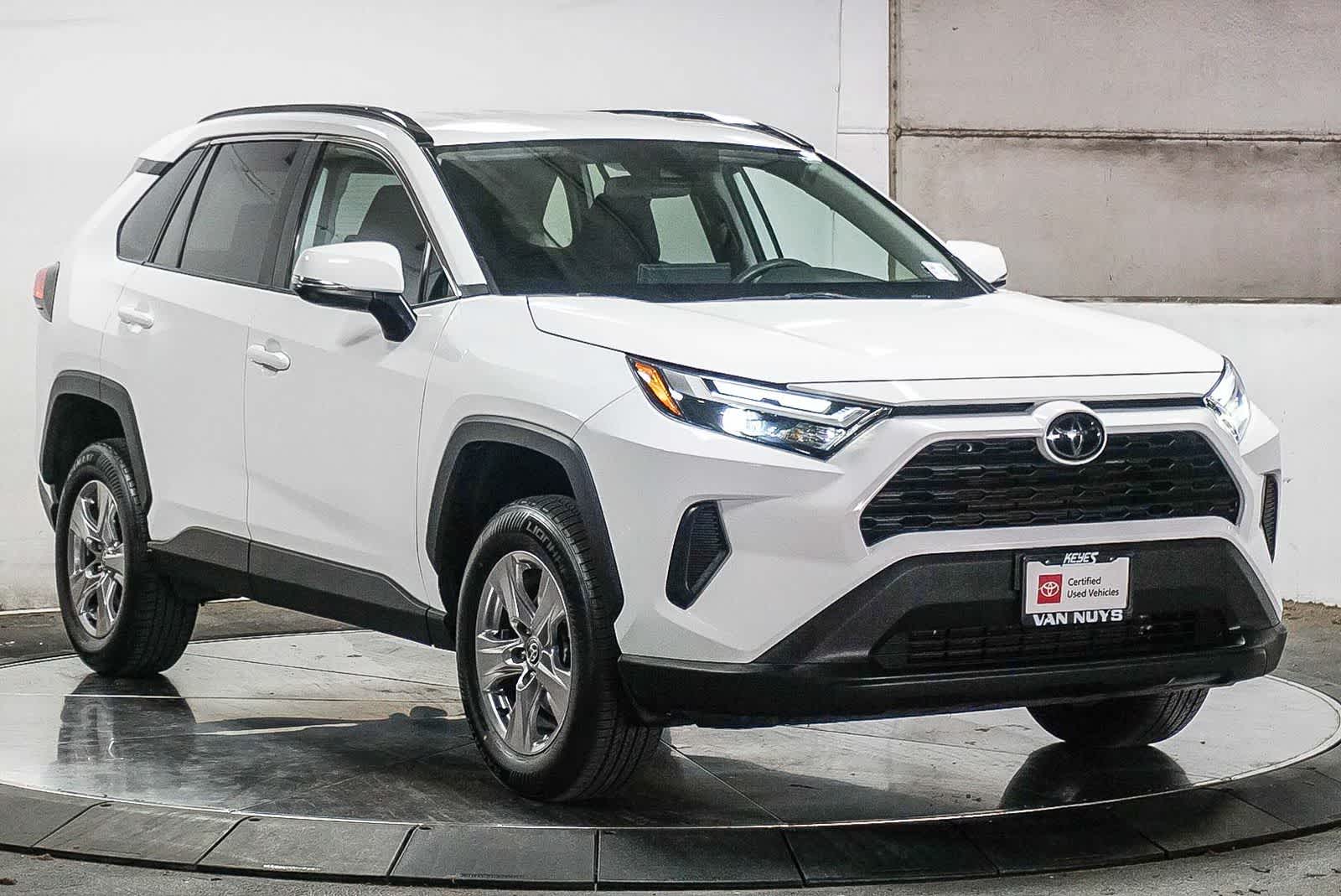 2024 Toyota RAV4 XLE