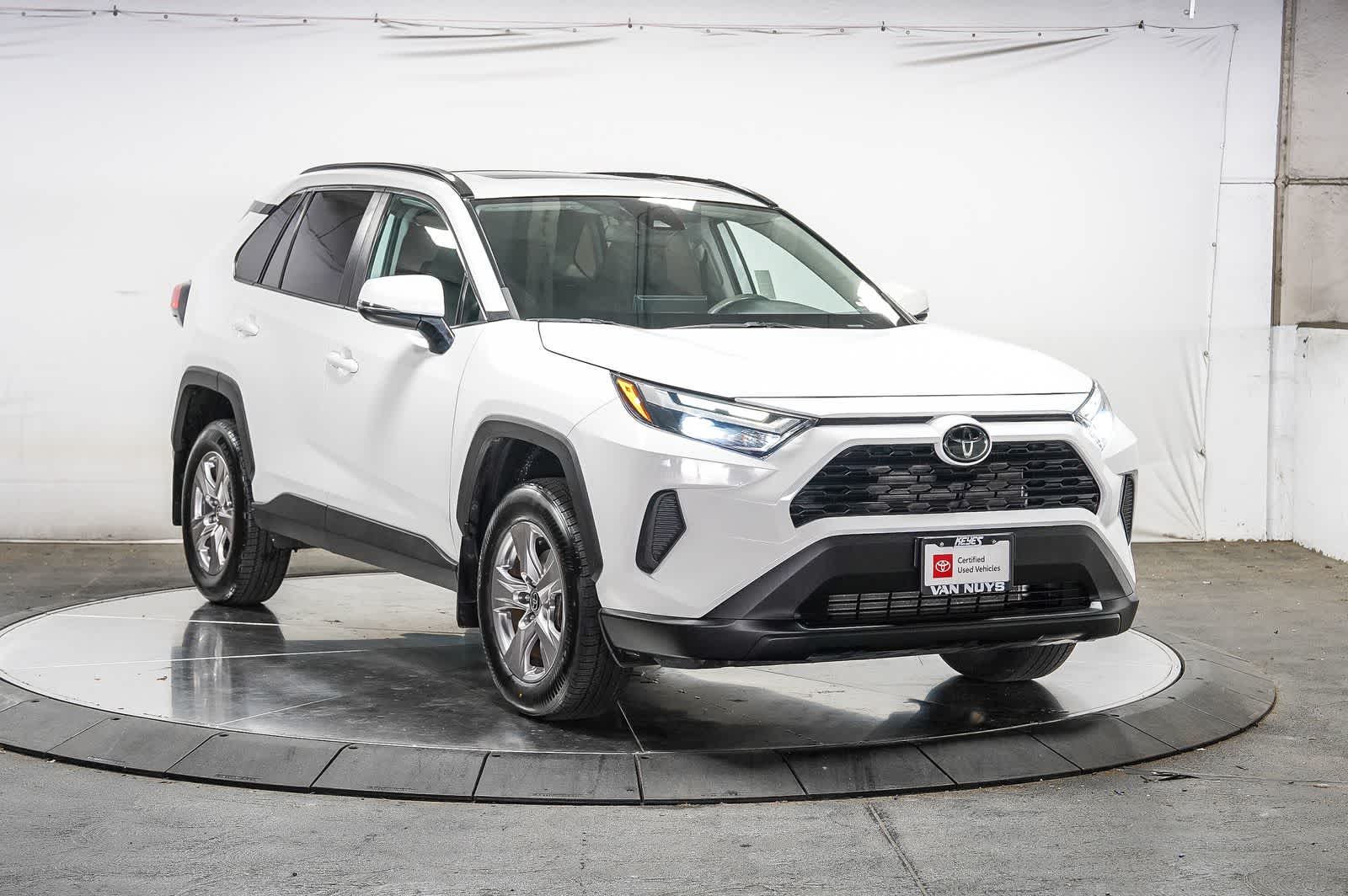2023 Toyota RAV4 XLE