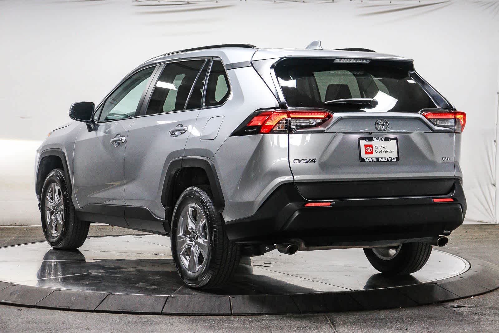 2024 Toyota RAV4 XLE