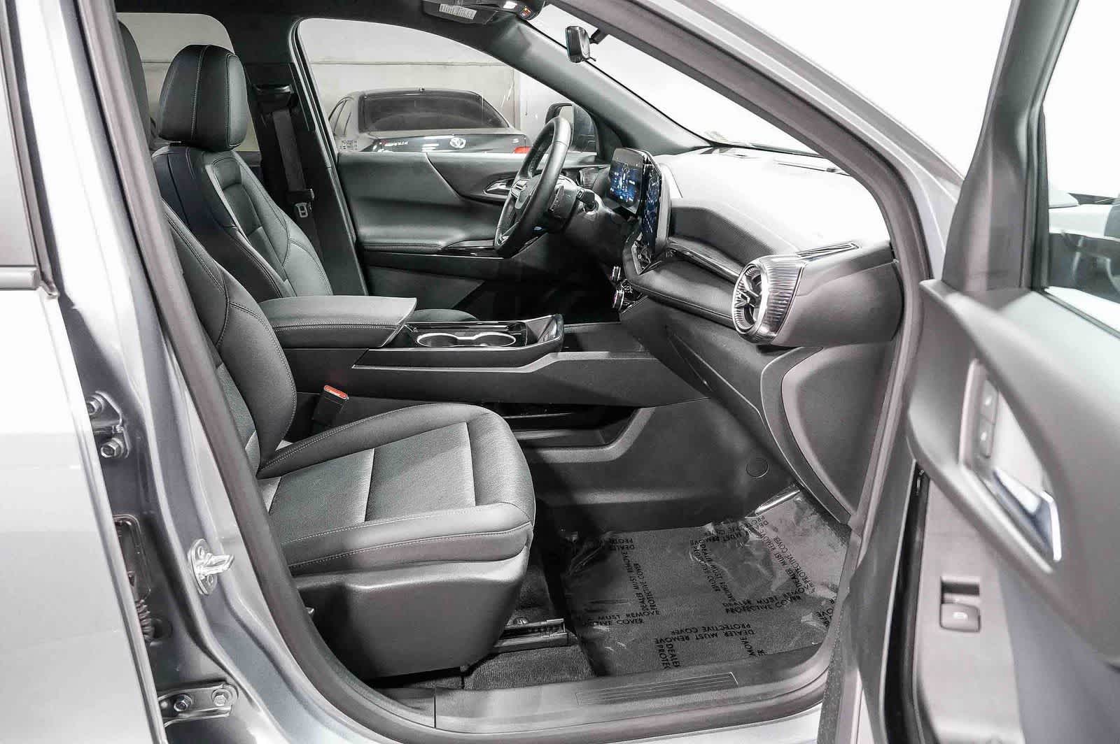 2025 Chevrolet Equinox FWD LT