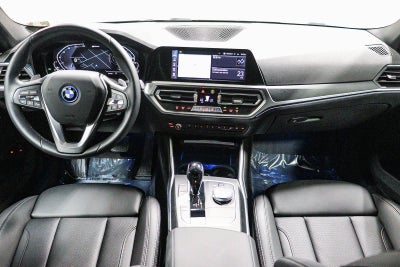 2022 BMW 330e 330e