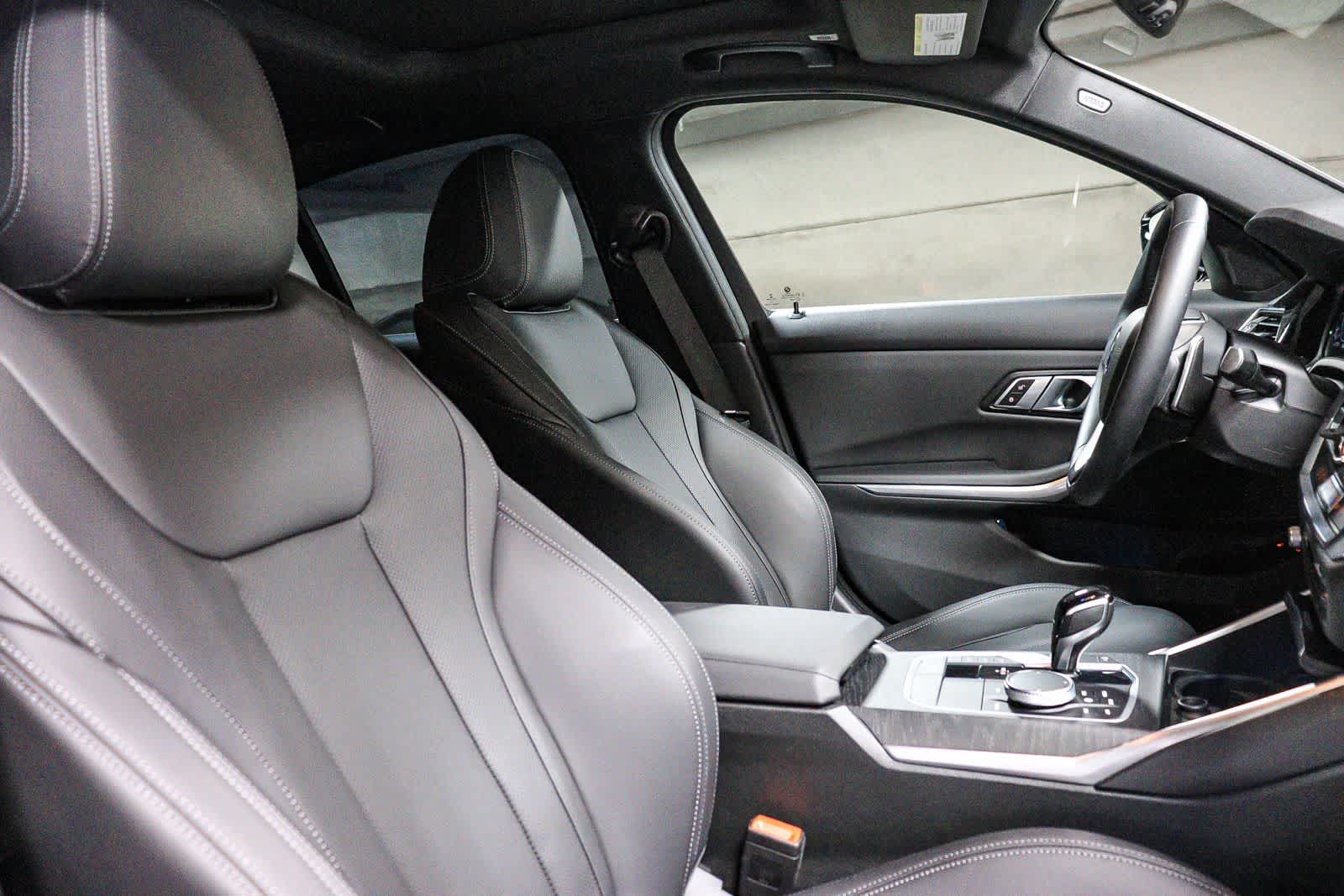2022 BMW 330e 330e