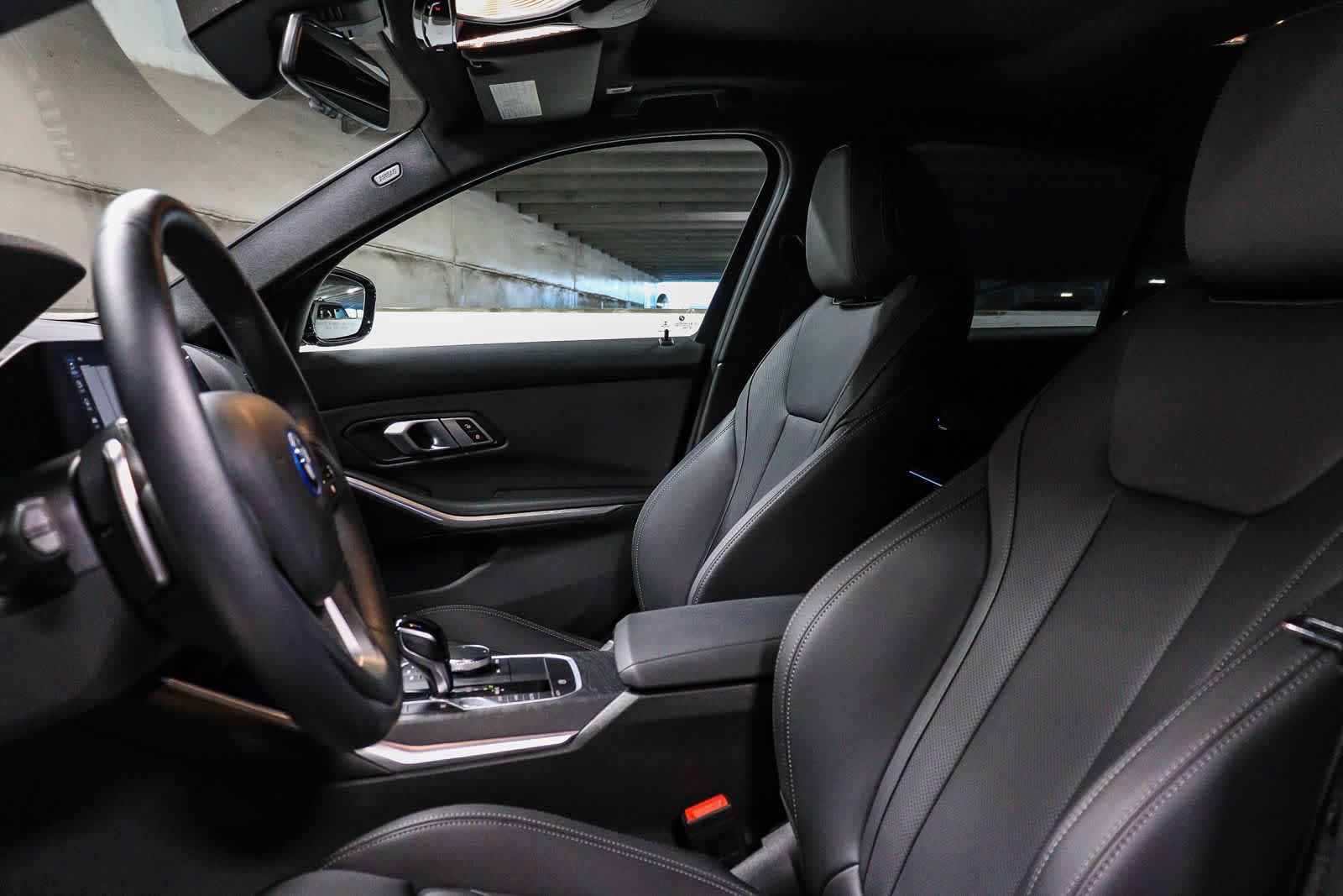 2022 BMW 330e 330e
