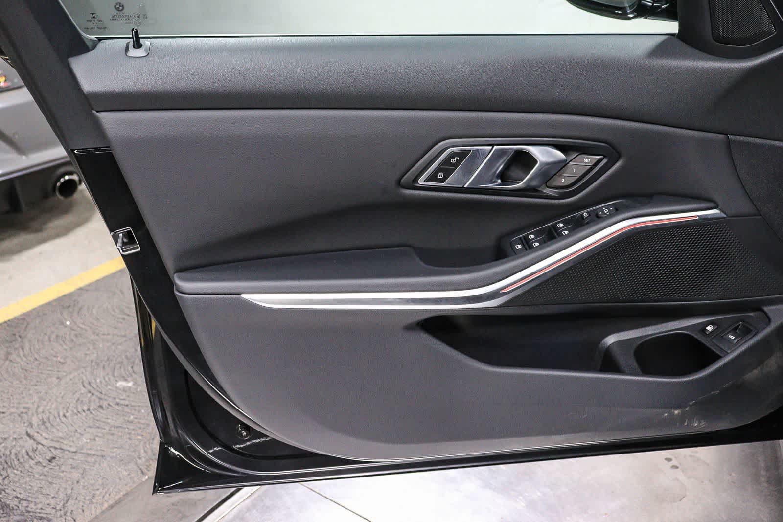 2022 BMW 330e 330e