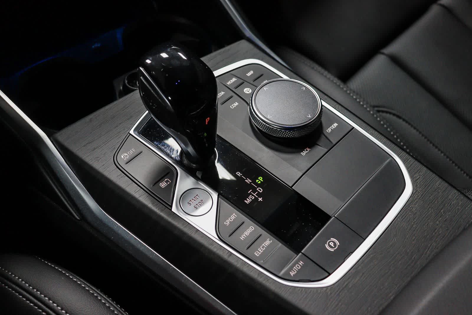 2022 BMW 330e 330e