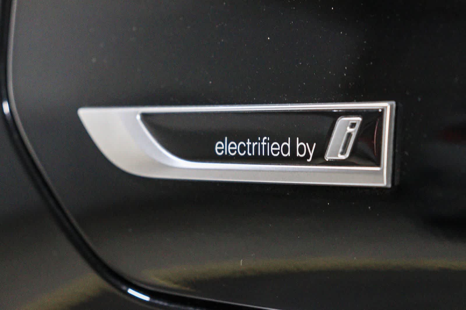 2022 BMW 330e 330e