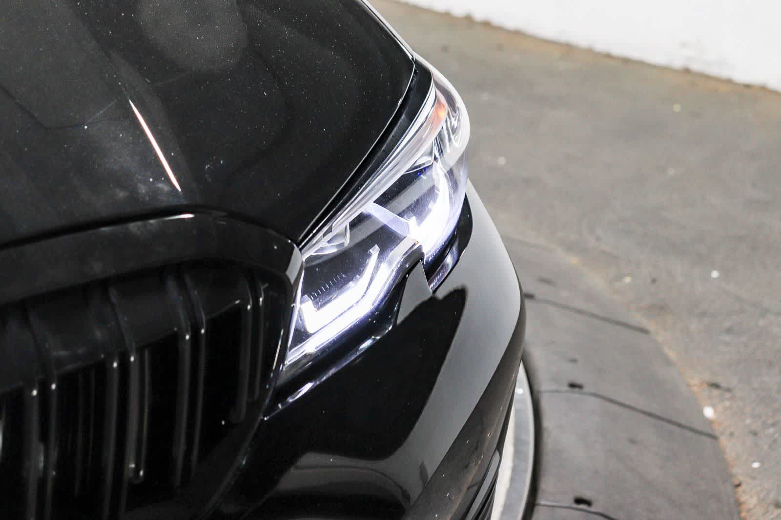 2022 BMW 330e 330e
