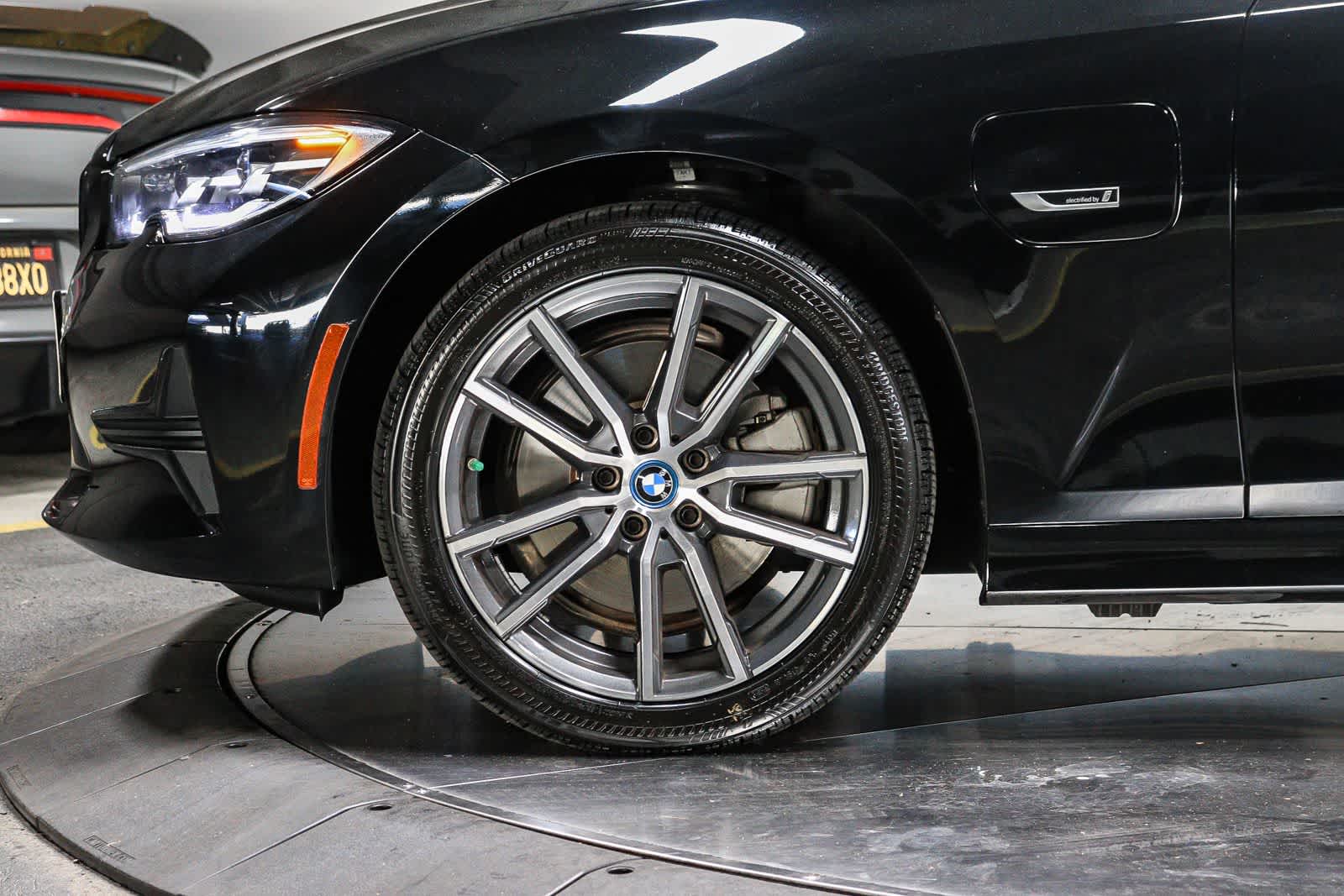 2022 BMW 330e 330e