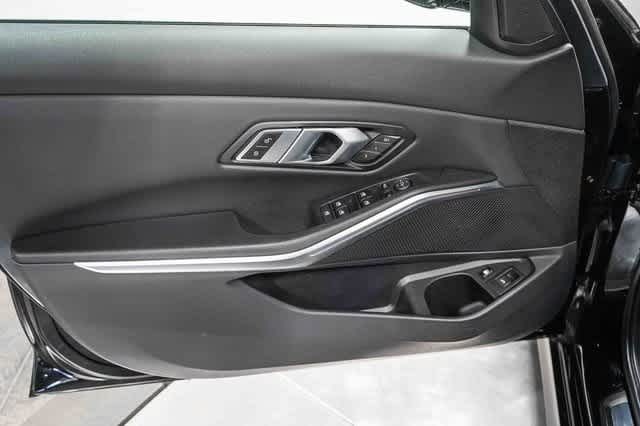 2022 BMW 3 Series 330e