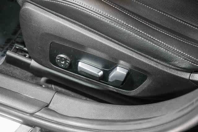 2022 BMW 3 Series 330e