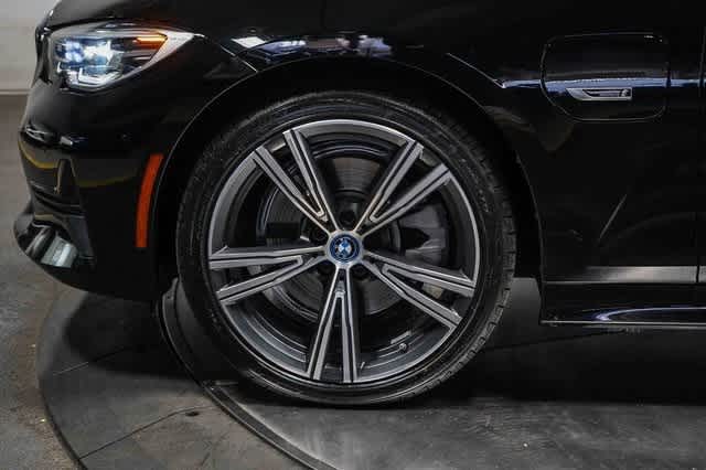 2022 BMW 3 Series 330e