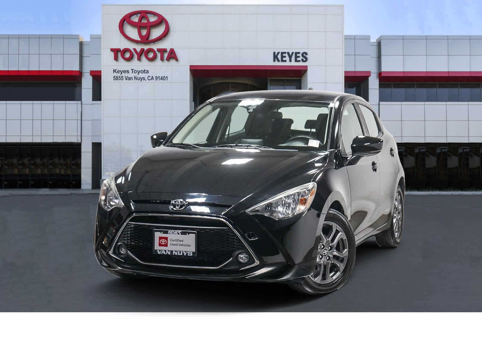 2020 Toyota Yaris LE