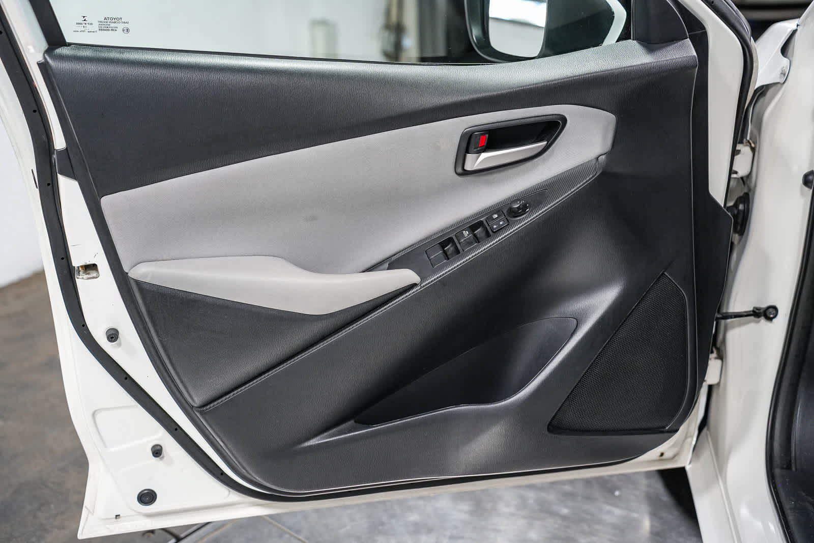 2019 Toyota Yaris L