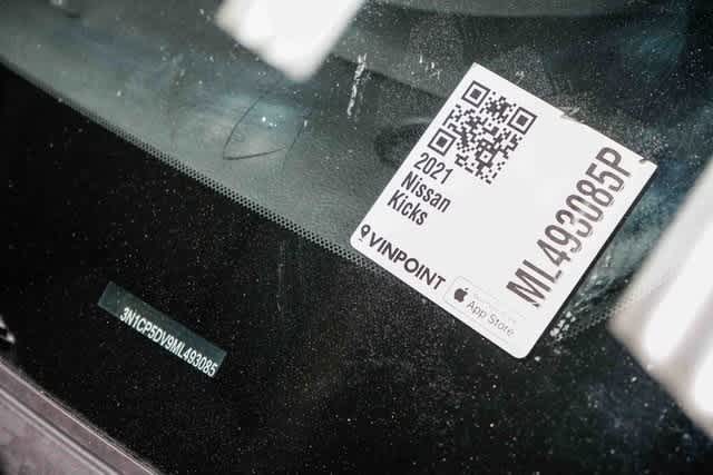 2021 Nissan Kicks SR