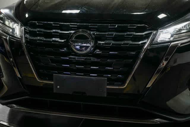 2021 Nissan Kicks SR