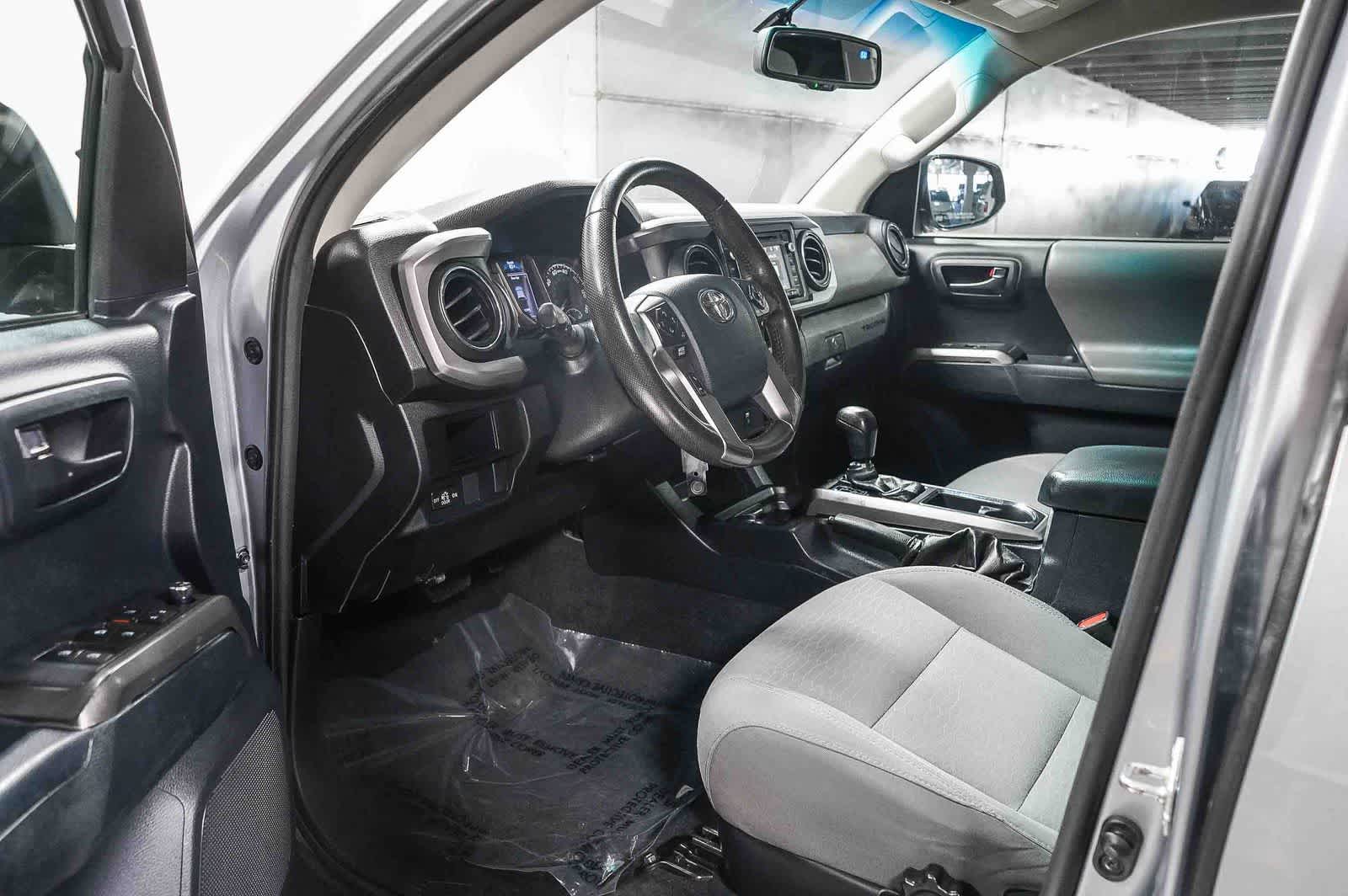 2017 Toyota Tacoma SR5