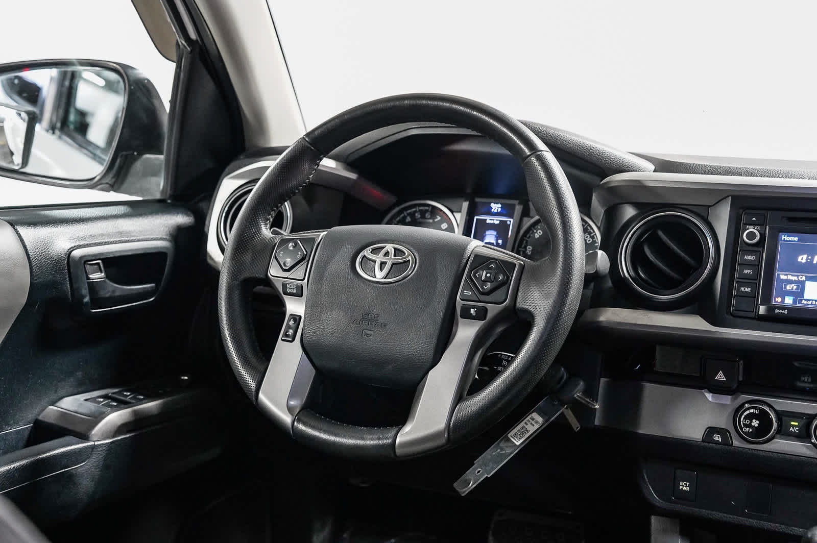 2016 Toyota Tacoma SR5