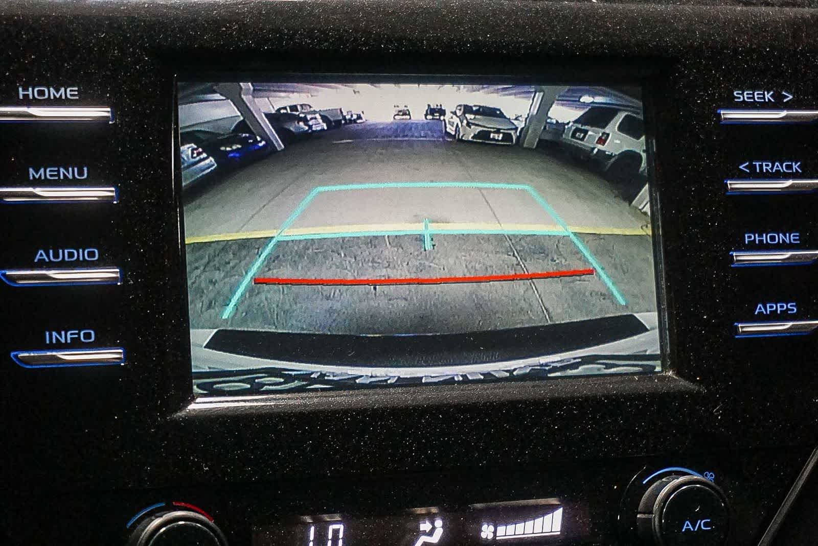 2018 Toyota Camry SE