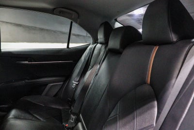 2018 Toyota Camry Hybrid XLE