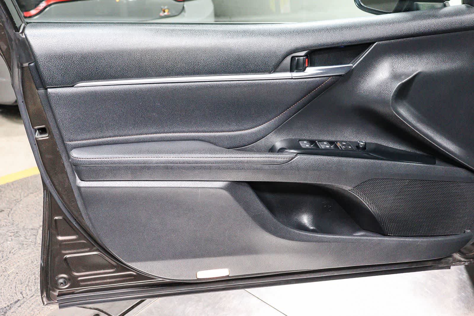 2018 Toyota Camry Hybrid XLE