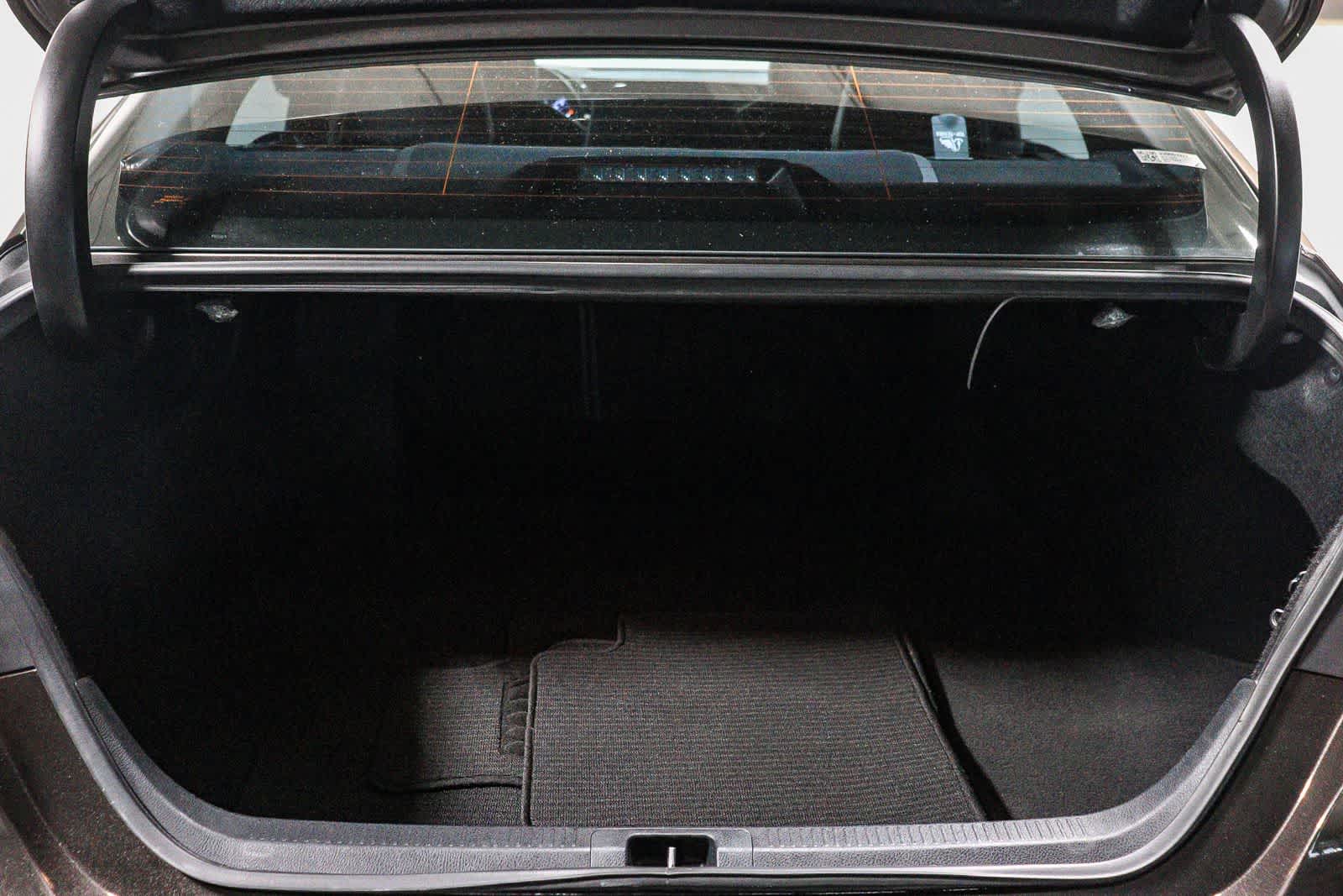 2018 Toyota Camry Hybrid XLE