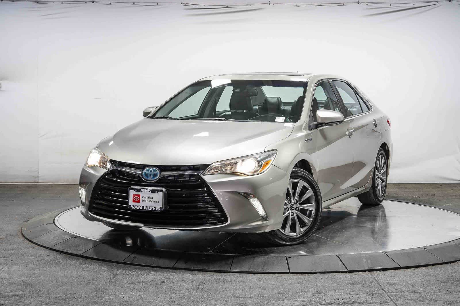 2016 Toyota Camry Hybrid XLE