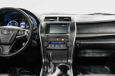 2016 Toyota Camry Hybrid XLE