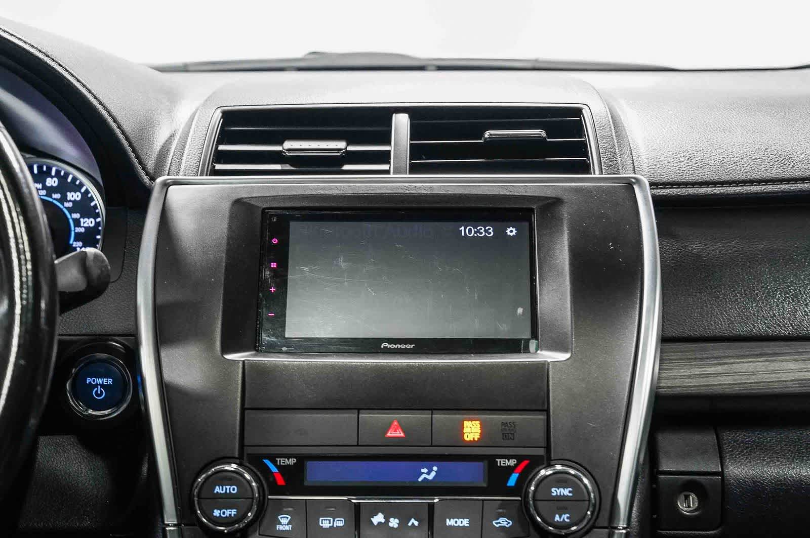 2016 Toyota Camry Hybrid XLE