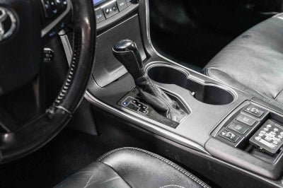 2016 Toyota Camry Hybrid XLE