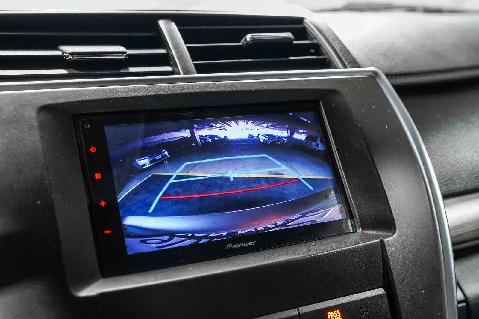 2016 Toyota Camry Hybrid XLE