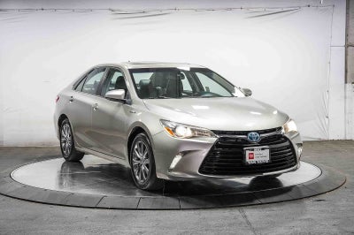 2016 Toyota Camry Hybrid XLE