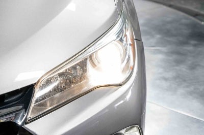 2016 Toyota Camry Hybrid XLE