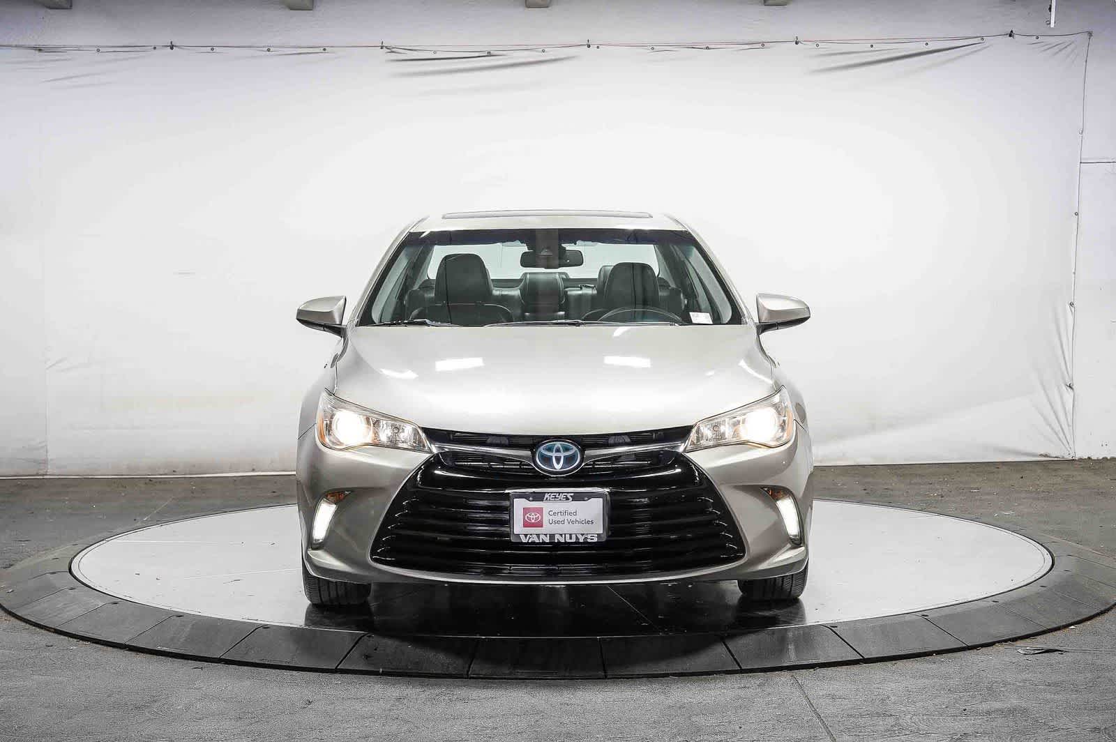 2016 Toyota Camry Hybrid XLE