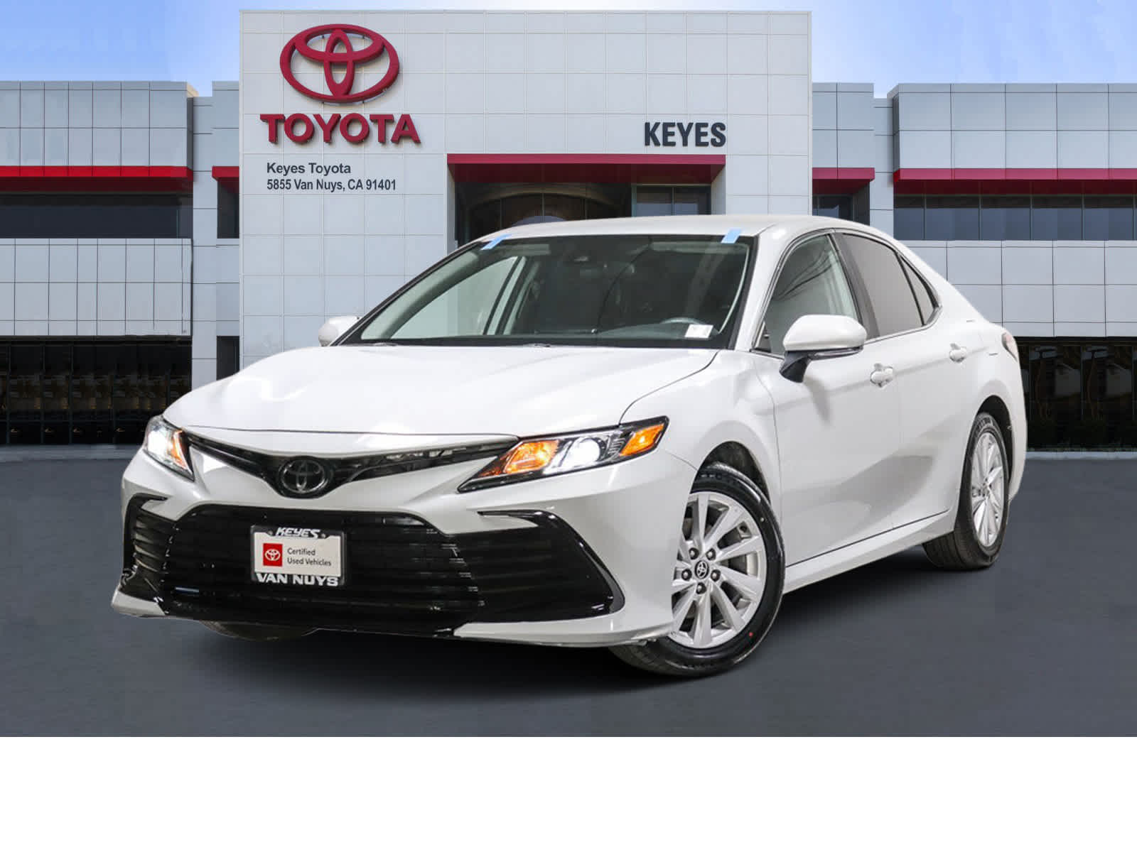 2024 Toyota Camry LE